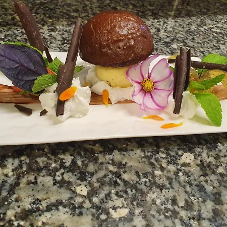 Le Des Moines 2* Condat (Cantal)