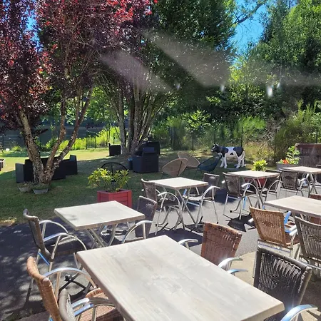 Le Des Moines Отель Condat (Cantal)