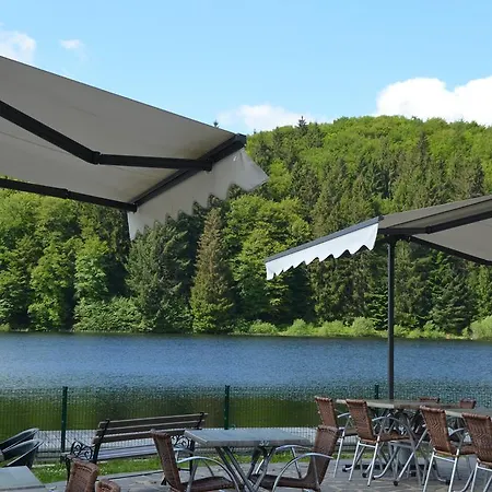 露勒德梅因酒店 2* Condat (Cantal)