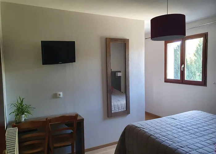 Hotel Le Des Moines Condat (Cantal)